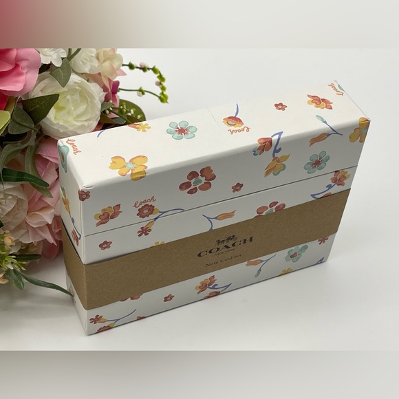 Coach Floral Print Boxed Notecards - Picture 16 of 16
